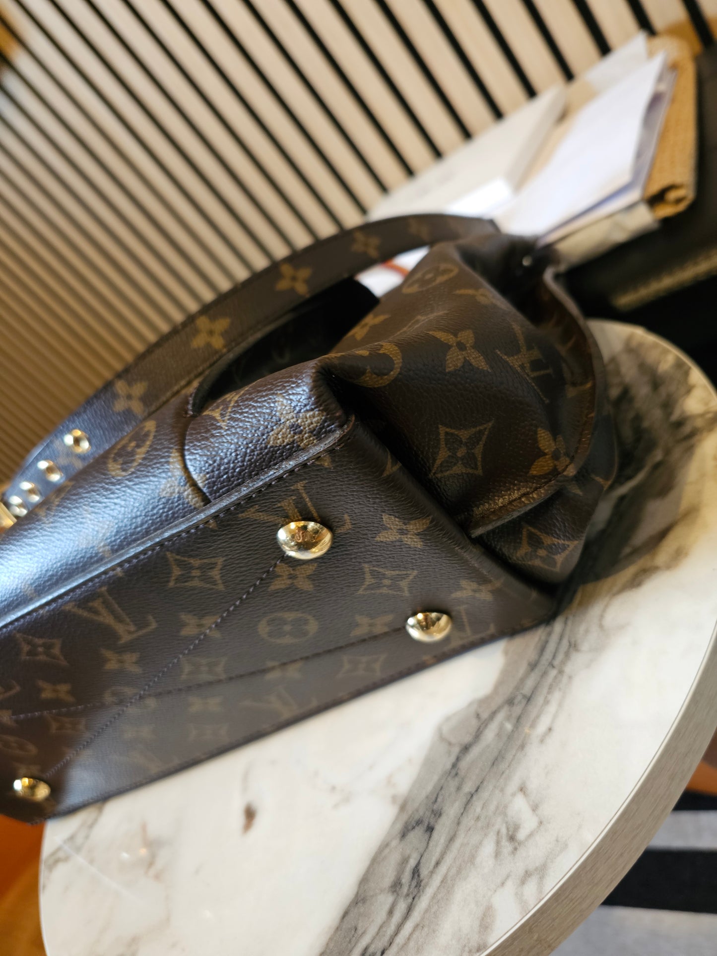 M40781 - Louis Vuitton Metis Hobo, monogram kanvas.