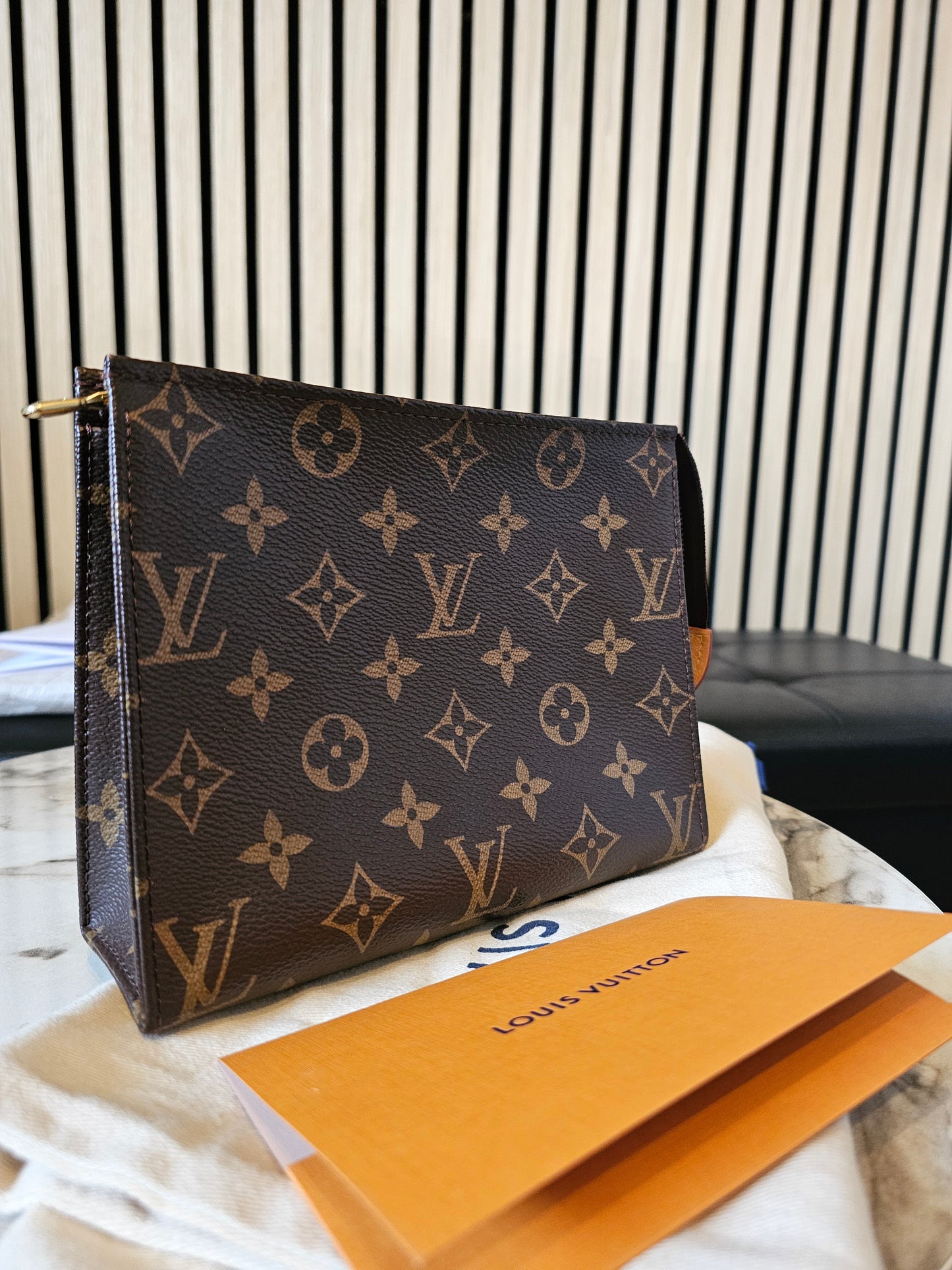 Toiletry pouch 19, MNG kanvas.