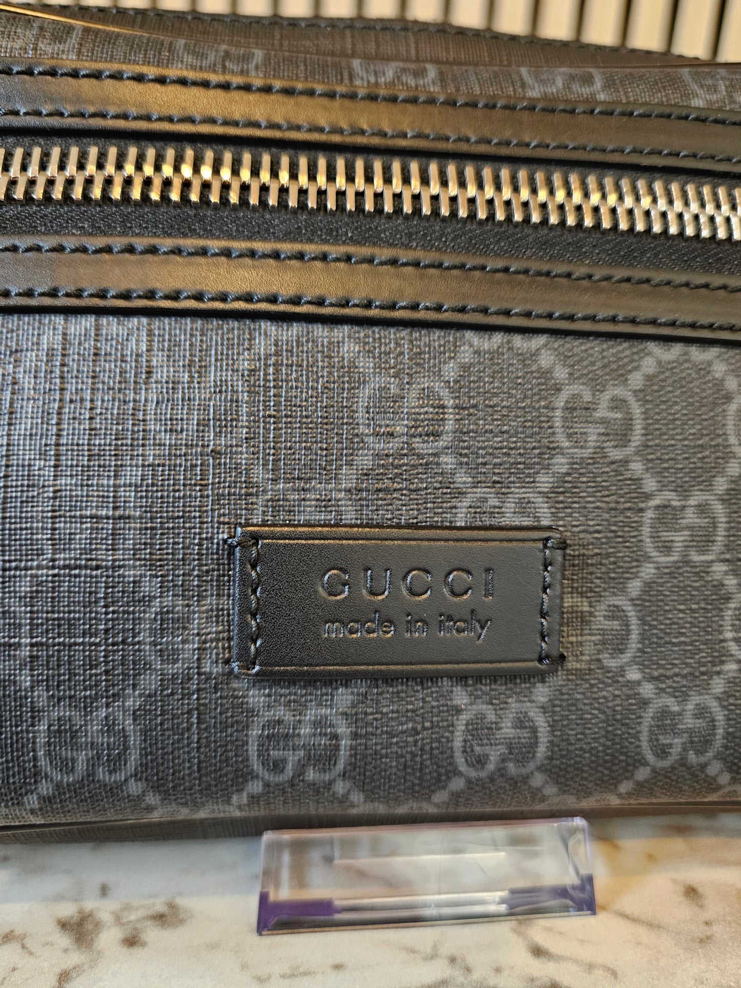 474293 - Gucci beltbag black GG supreme.