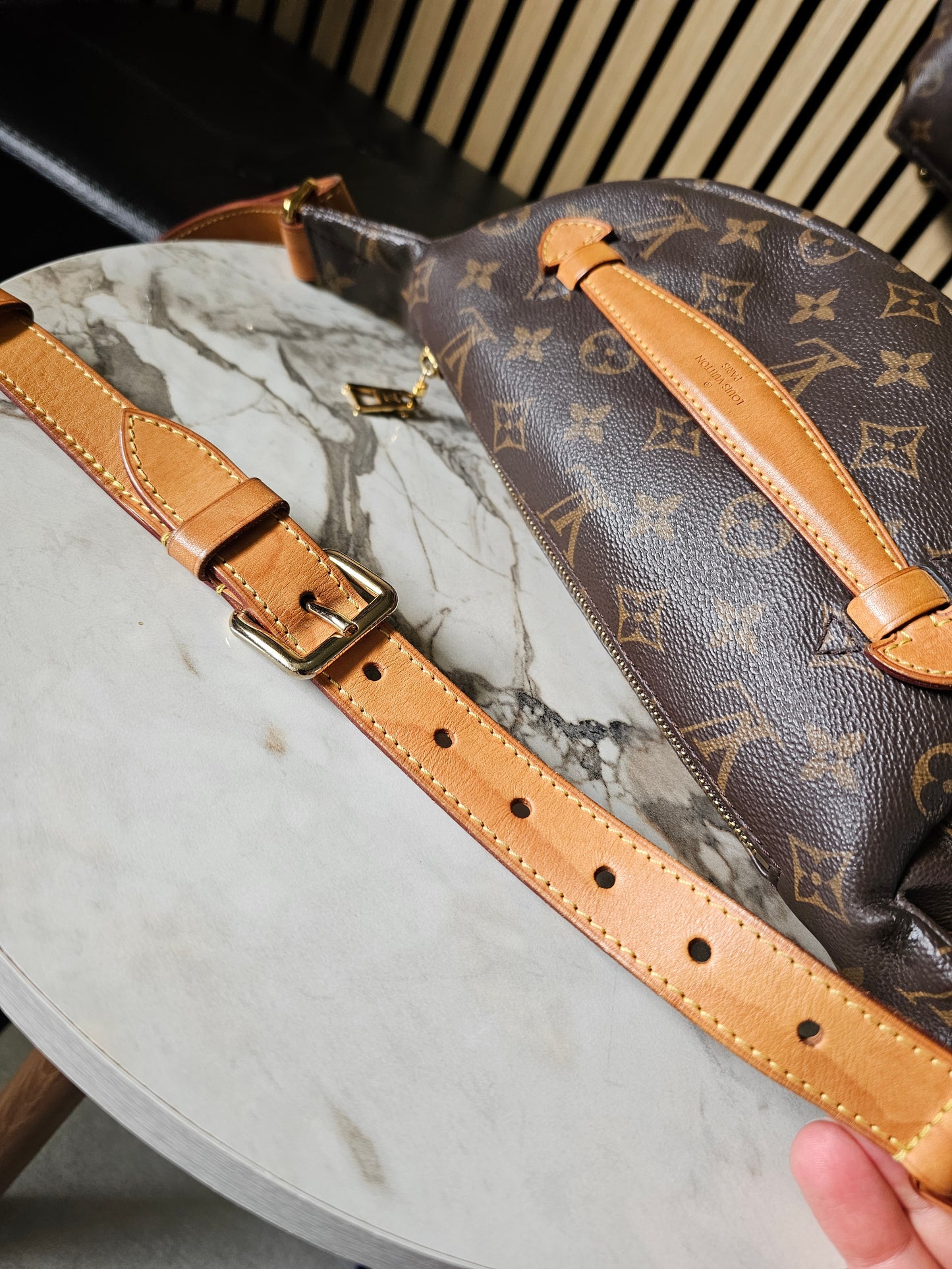 M43644 - Louis Vuitton bumbag, monogram kanvas.