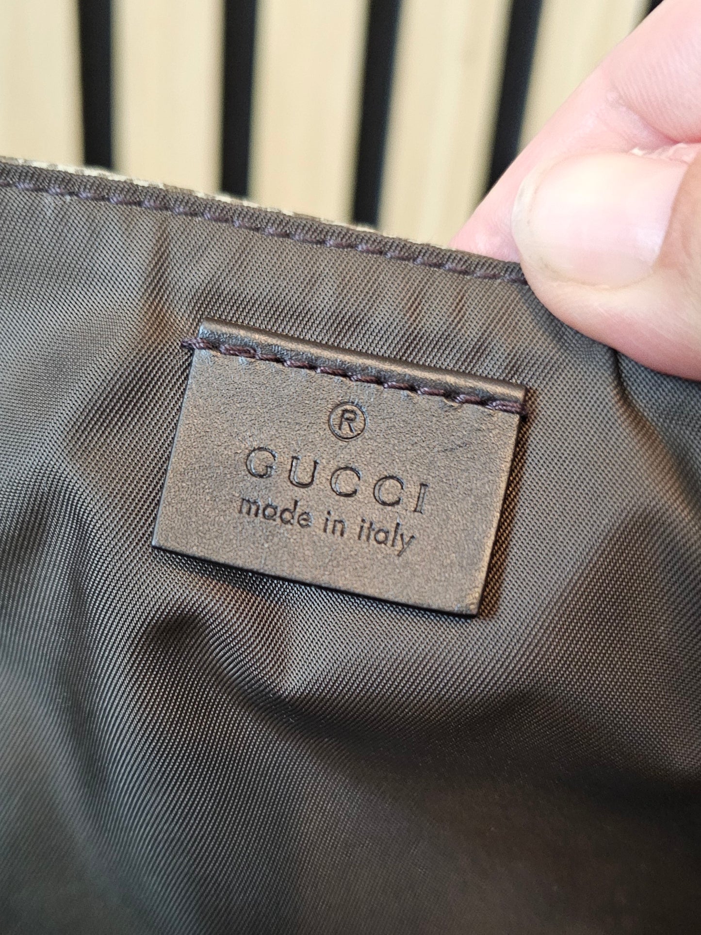 211131 - Gucci baby changing bag, GG supreme kanvas.