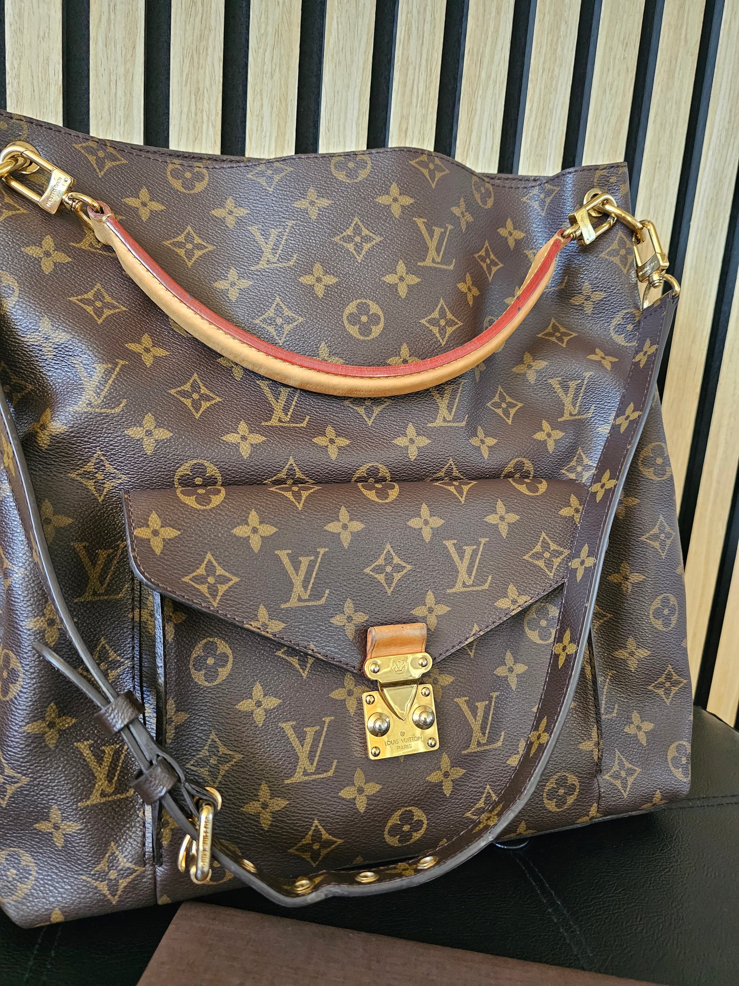 M40781 - Louis Vuitton Metis Hobo, monogram kanvas.