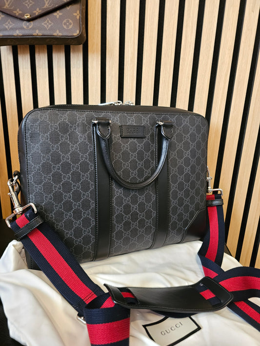 Gucci briefcase, GG supreme, black.