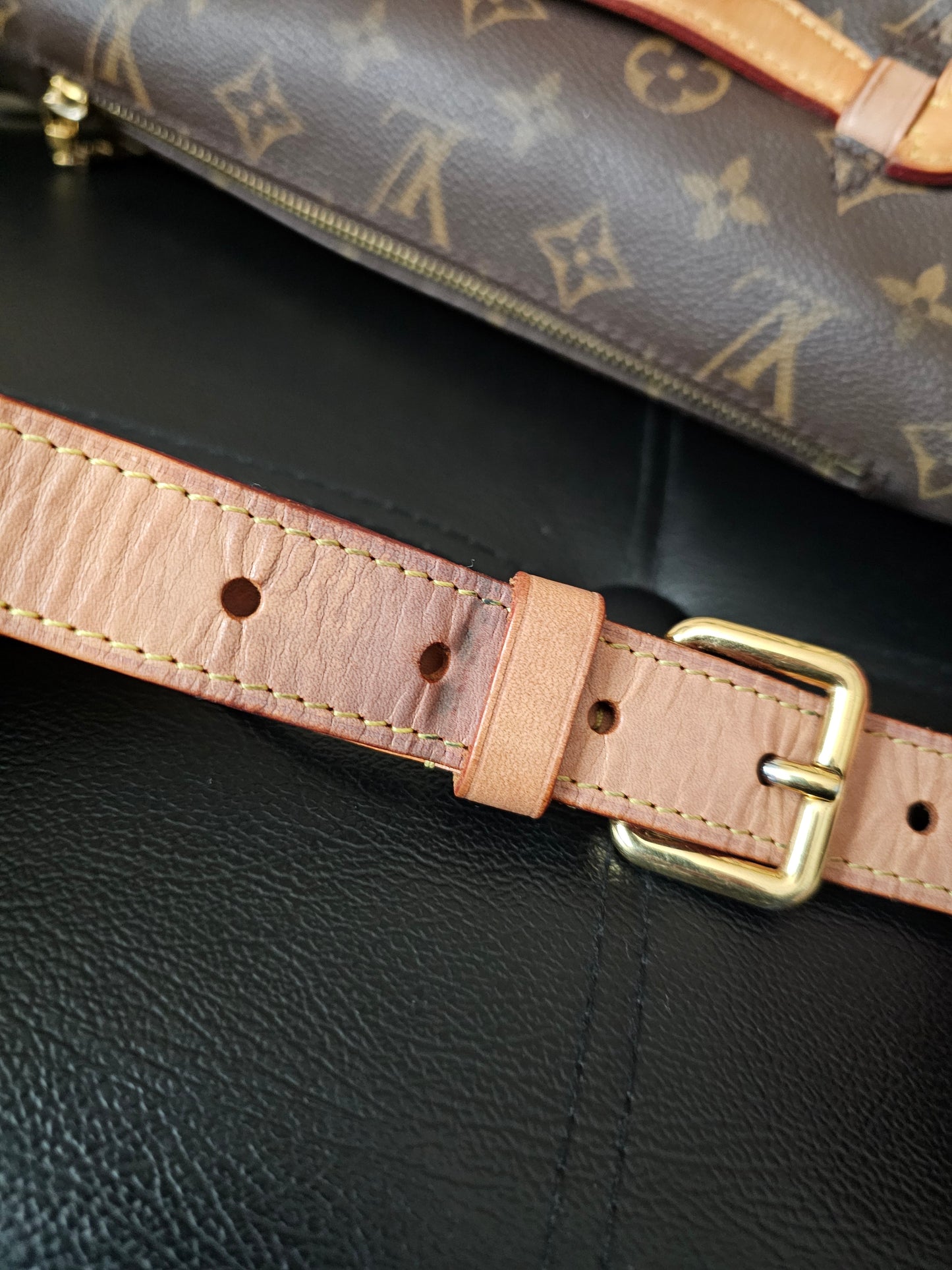 M43644 - Louis Vuitton bag, Bumbag, monogram kanvas.
