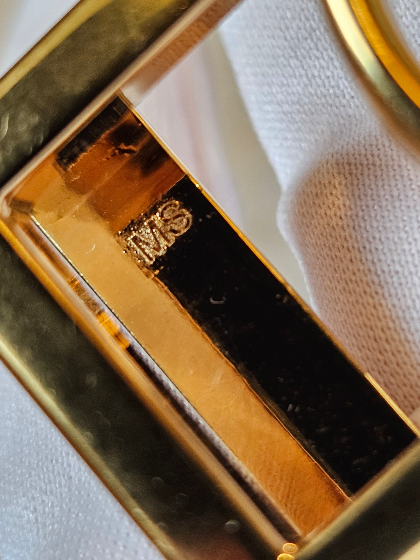 M0196- Louis Vuitton Dauphine reversible belt.