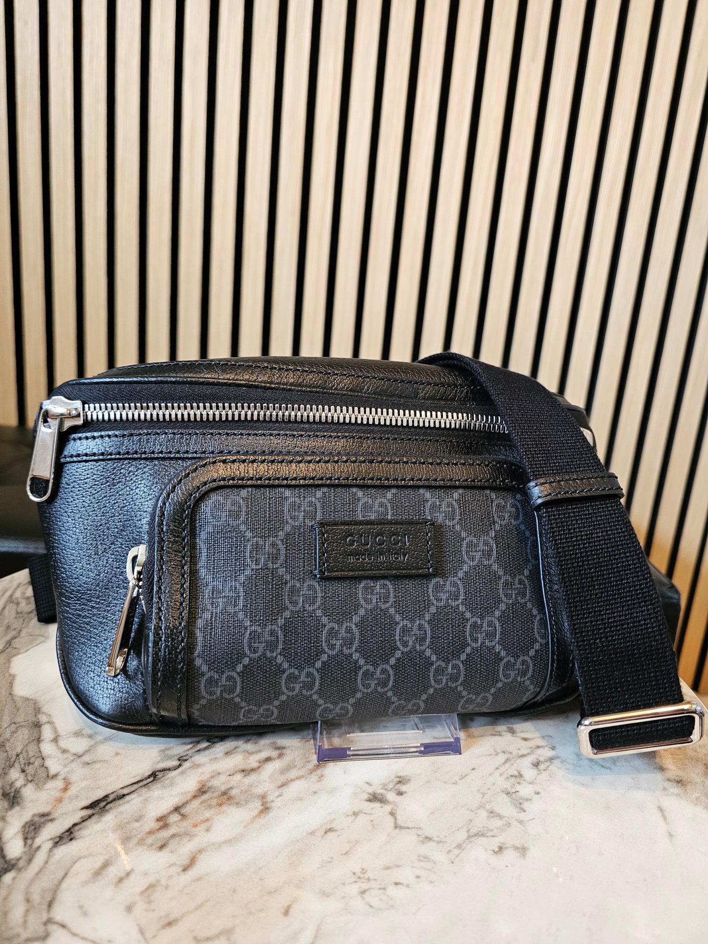 795463 - Gucci black beltbag, GG supreme.