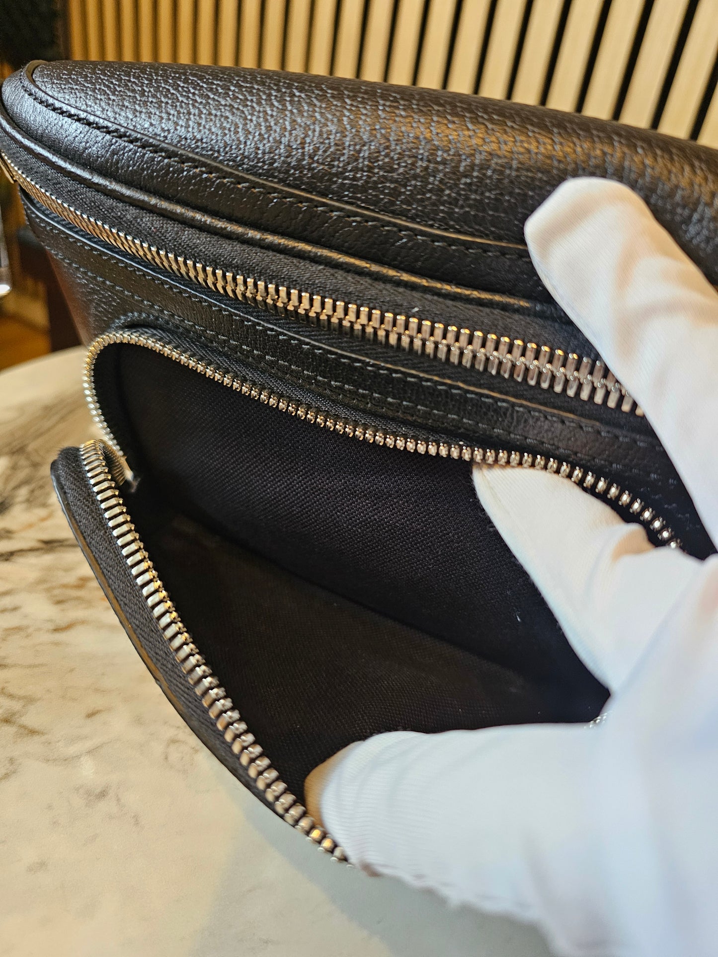 795463 - Gucci black beltbag, GG supreme.