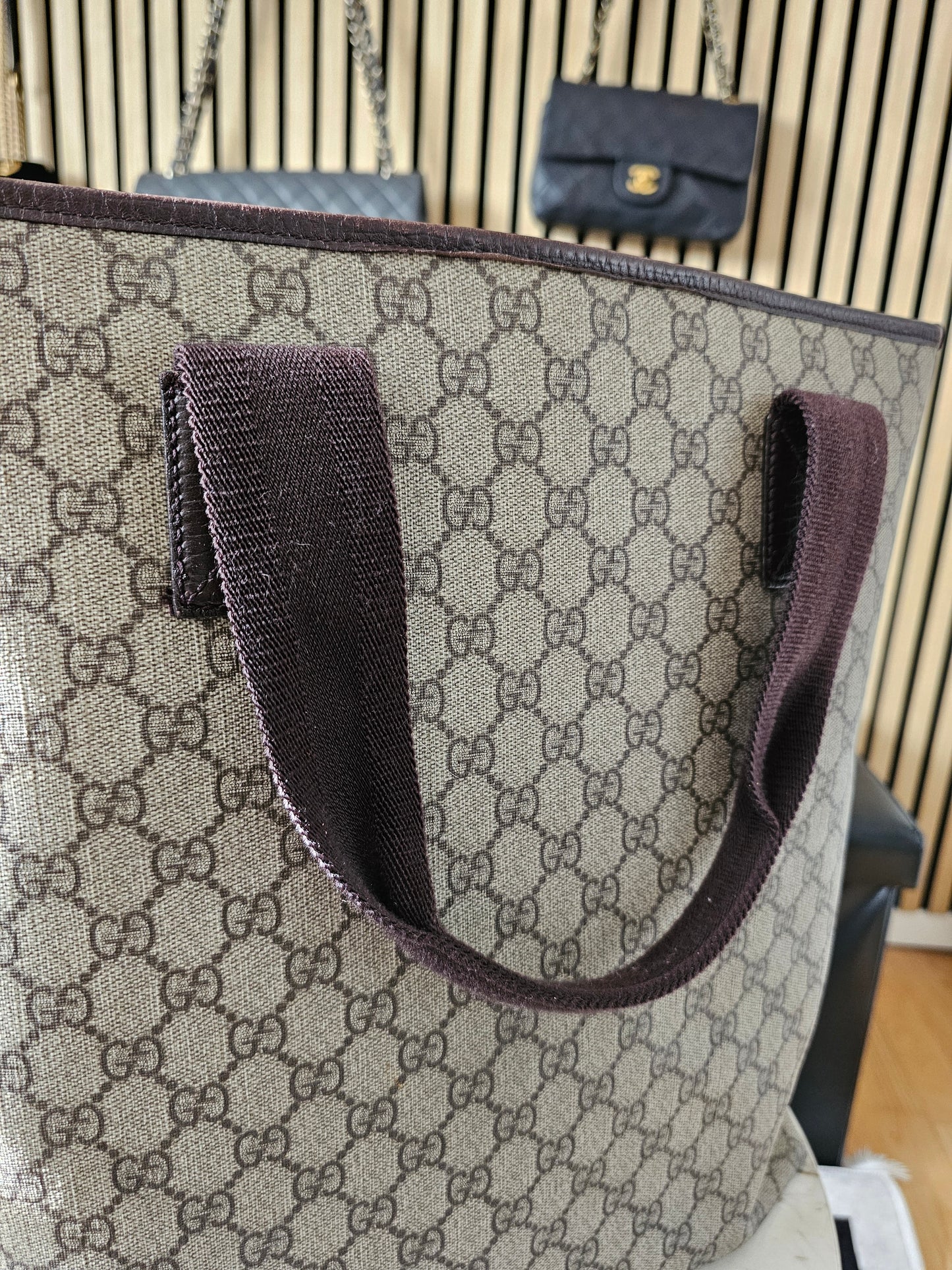 Gucci GG supreme tote bag